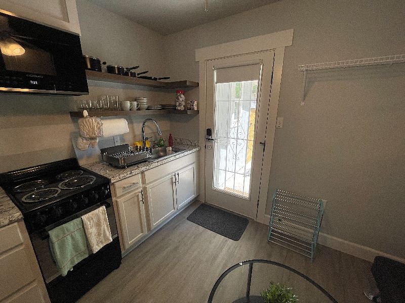 Furnished Finder property 476550_1 photo 16