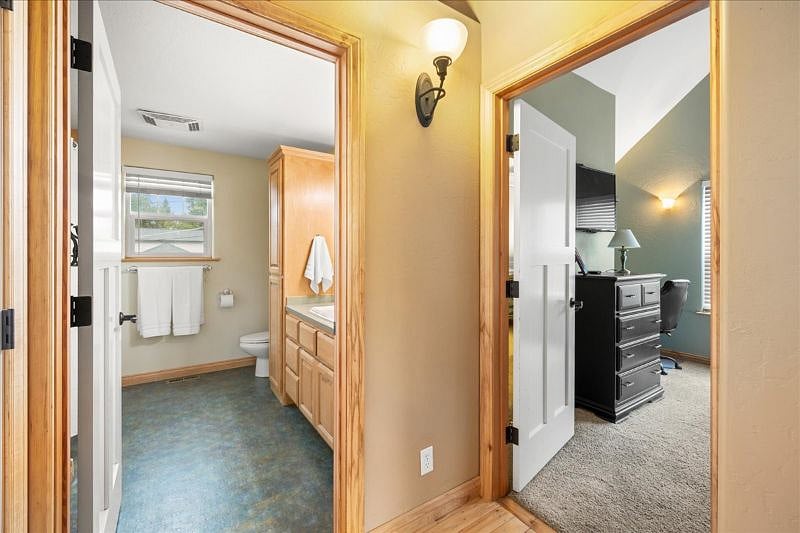 Bathroom left/ bedroom to the right
