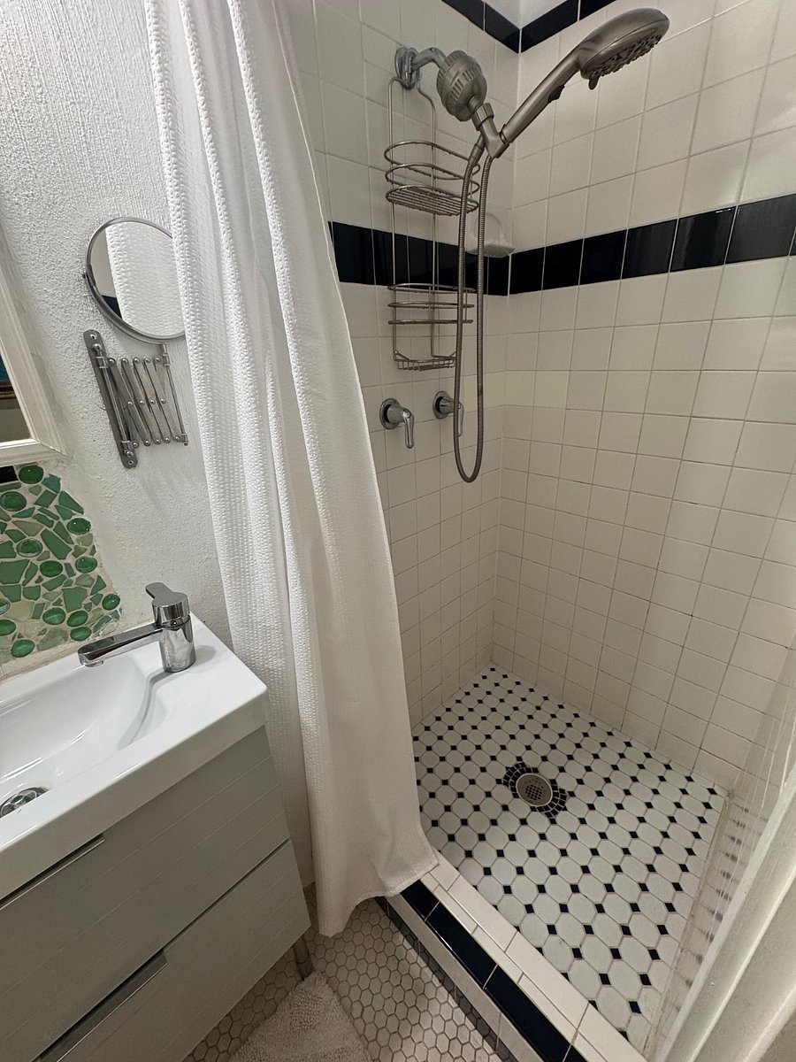 Furnished Finder property 476737_2 photo 9