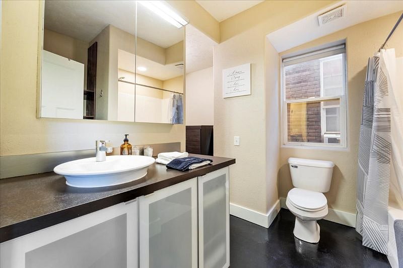 Main level master bathroom