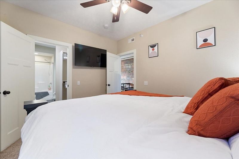 Furnished Finder property 476828_1 photo 23