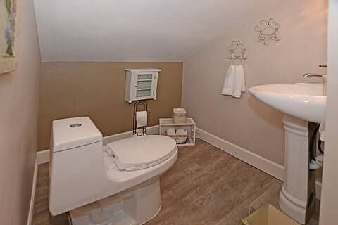Upstairs bathroom