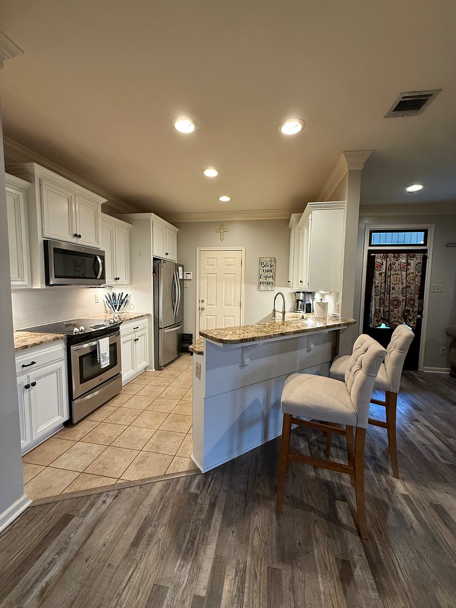 Furnished Finder property 477210_1 photo 3