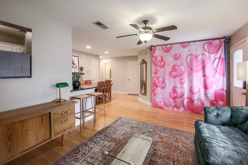 Furnished Finder property 477383_1 photo 3