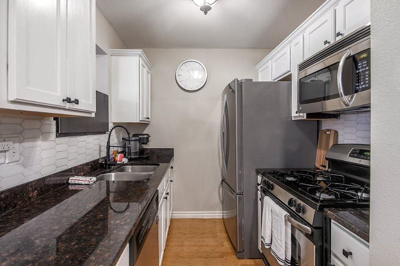 Furnished Finder property 477383_1 photo 8