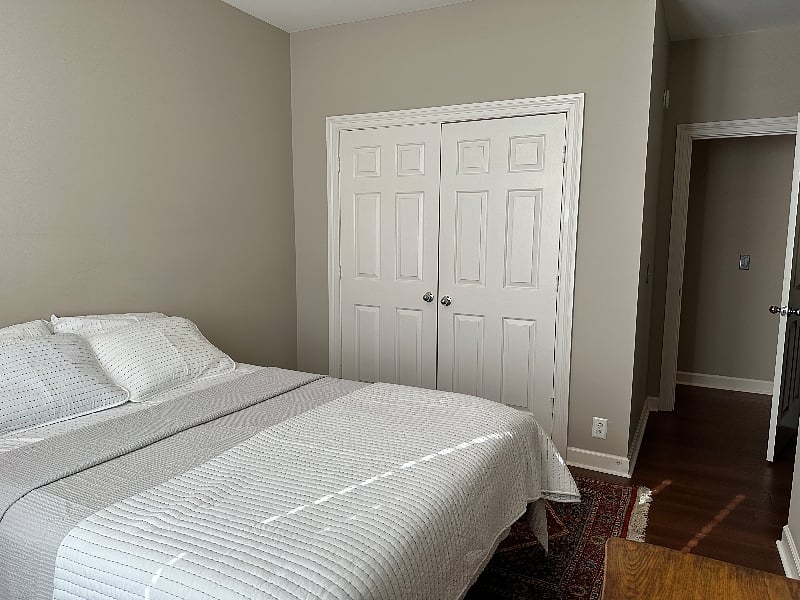 Guest bedroom