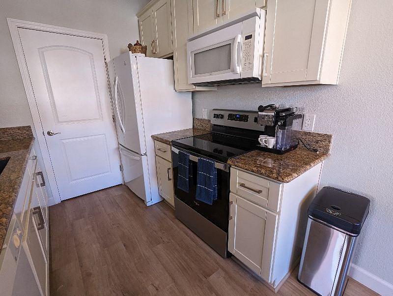 Furnished Finder property 477443_1 photo 7