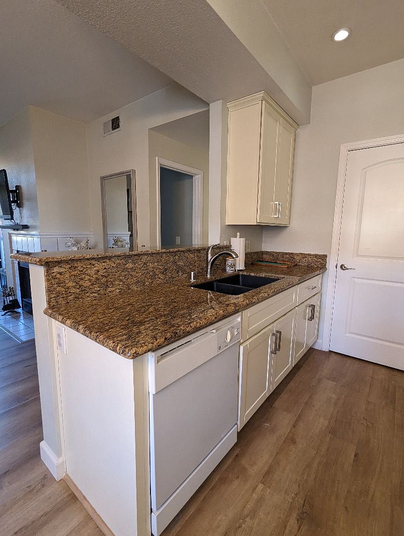 Furnished Finder property 477443_1 photo 8