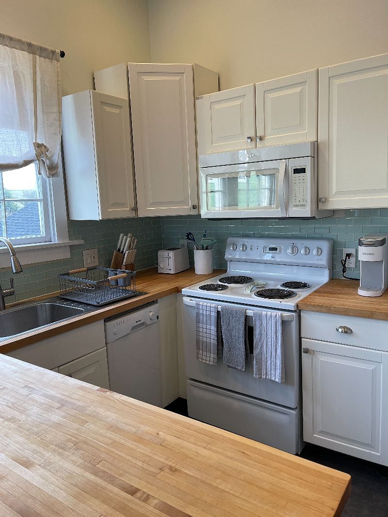 Furnished Finder property 477520_1 photo 10