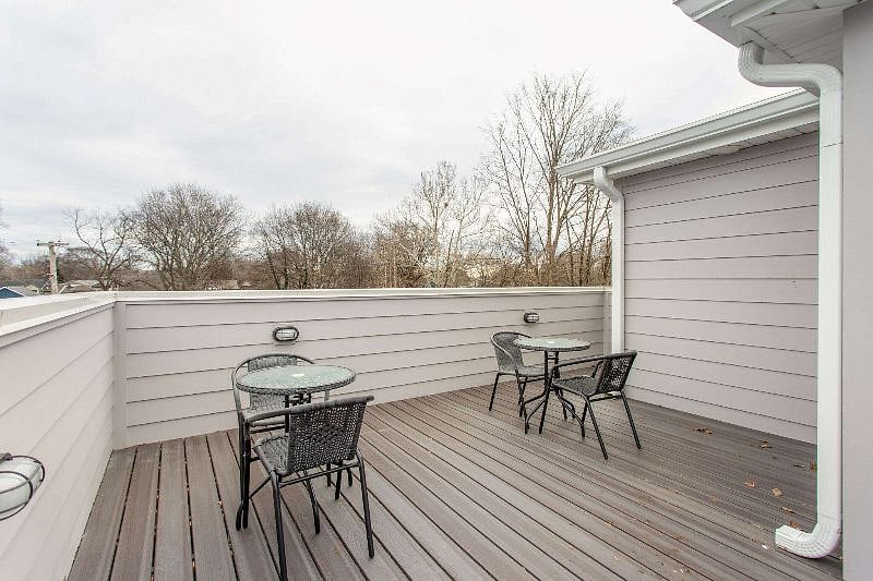 Rooftop Deck