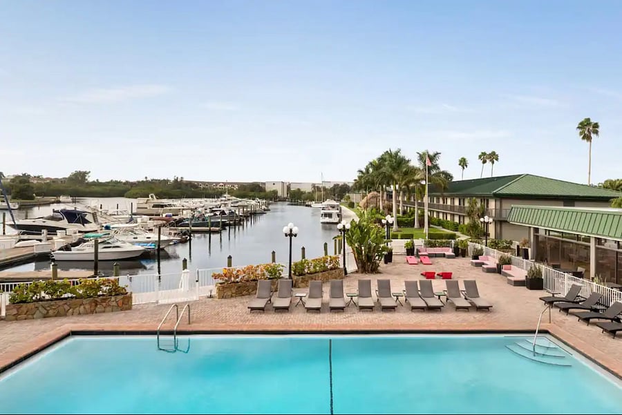 Furnished Finder property 477609_1 photo 2