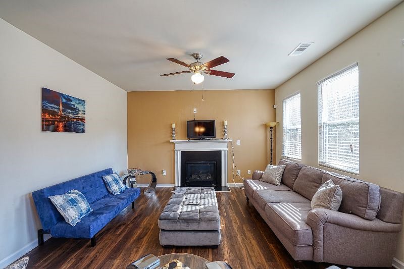 Furnished Finder property 477683_1 photo 3