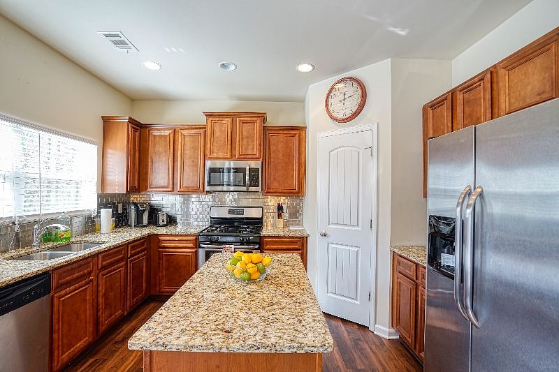 Furnished Finder property 477683_1 photo 10