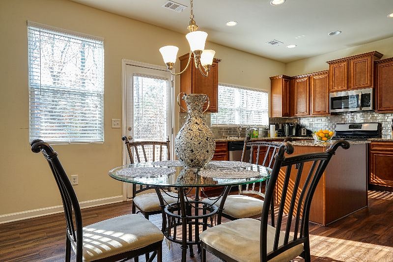 Furnished Finder property 477683_1 photo 12