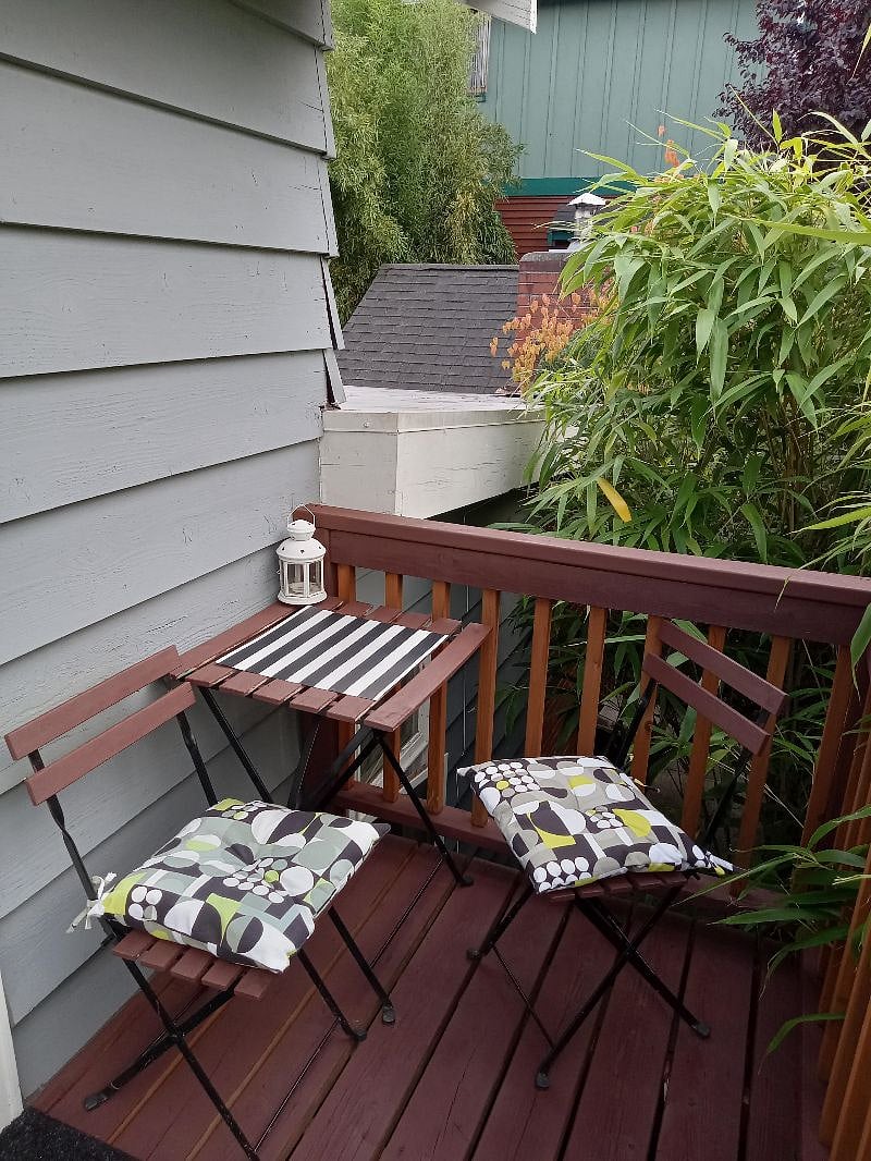 Enjoy Spring, Summer and Fall on the deck will Bamboo all around you.
