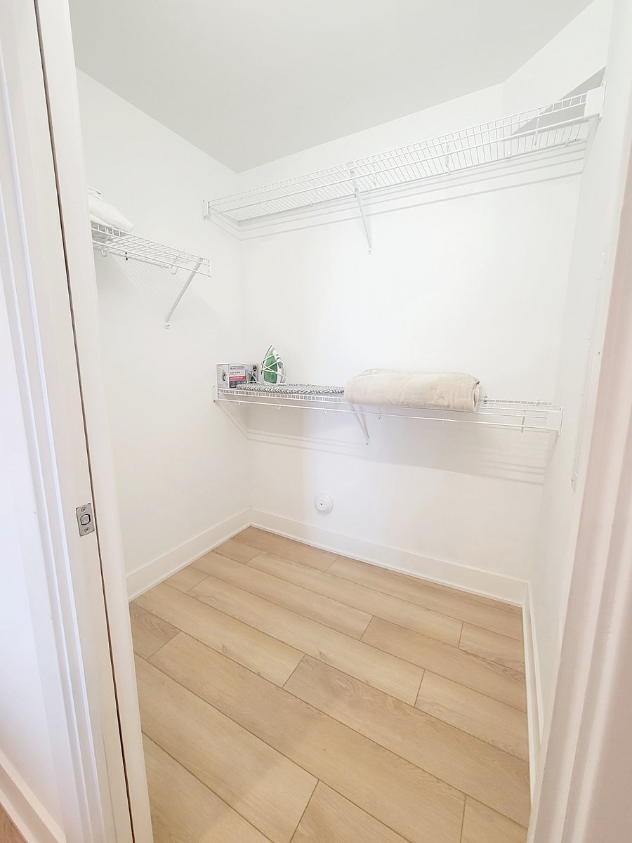 Furnished Finder property 477807_5 photo 21