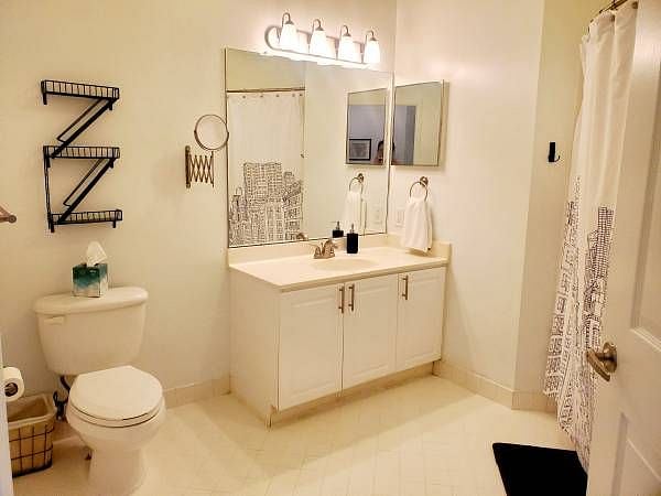 Furnished Finder property 478010_1 photo 4