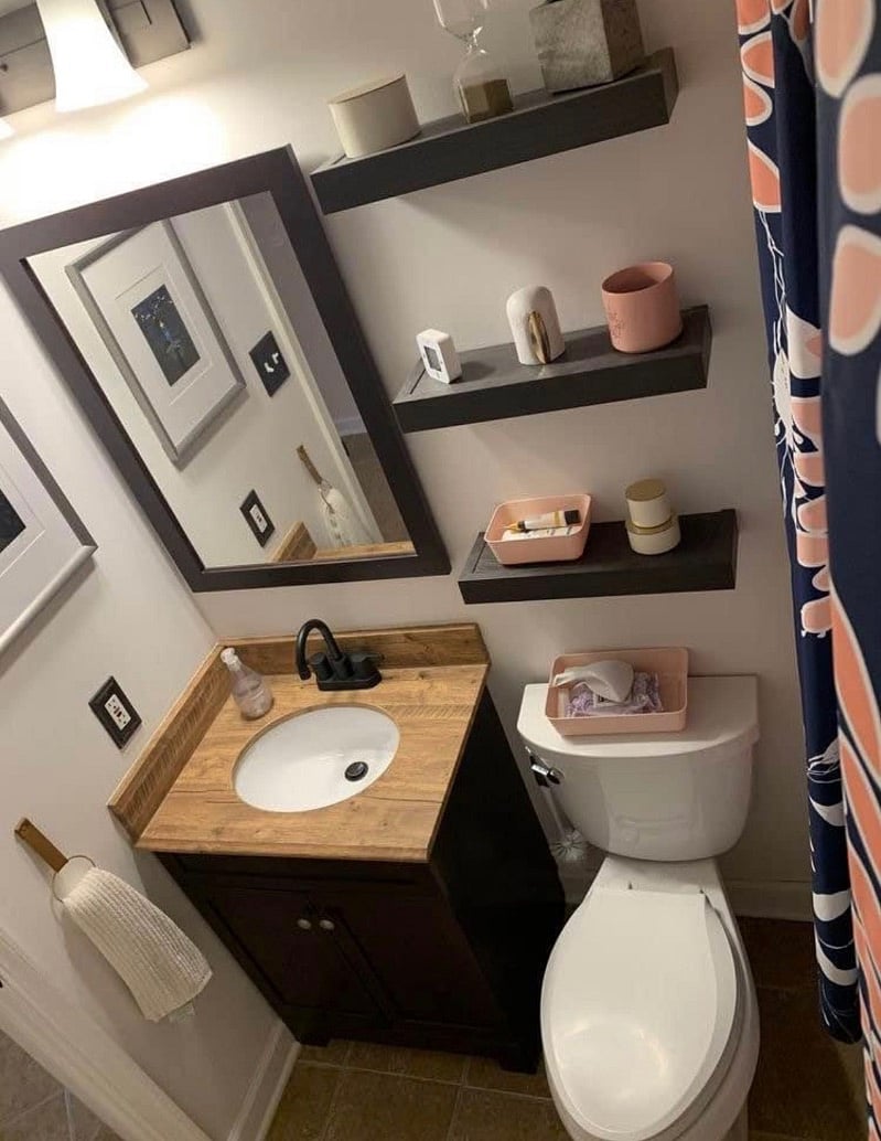 Full bath with deep tub