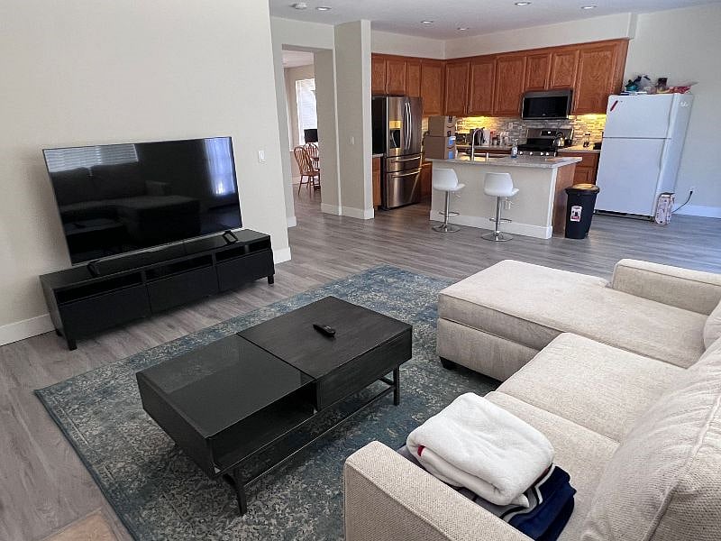 Furnished Finder property 478405_1 photo 3