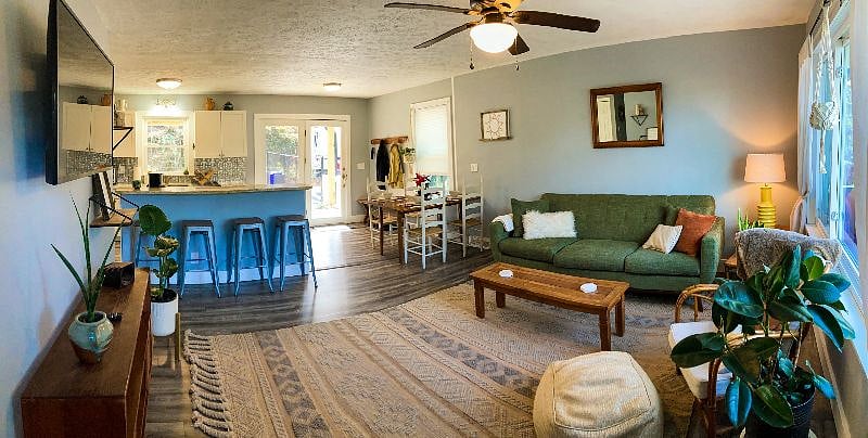 Open floor plan living. Additional four seats at island bar