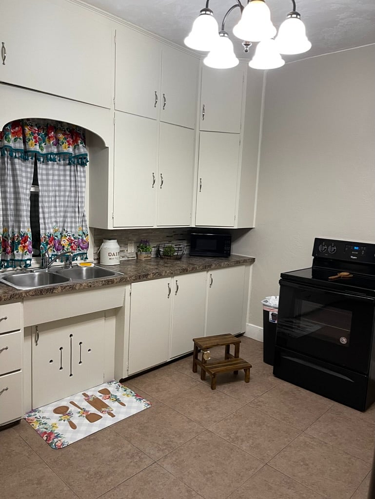 Furnished Finder property 478560_2 photo 2