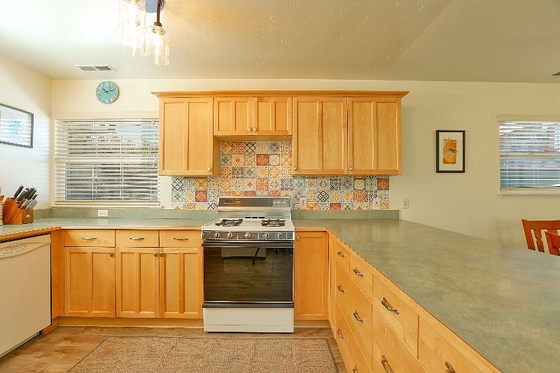 Furnished Finder property 478814_1 photo 15