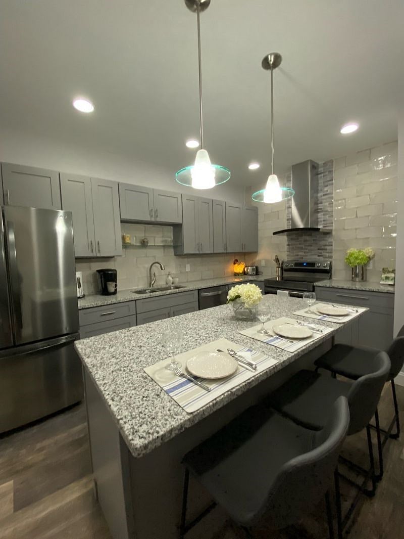 Furnished Finder property 478968_1 photo 2