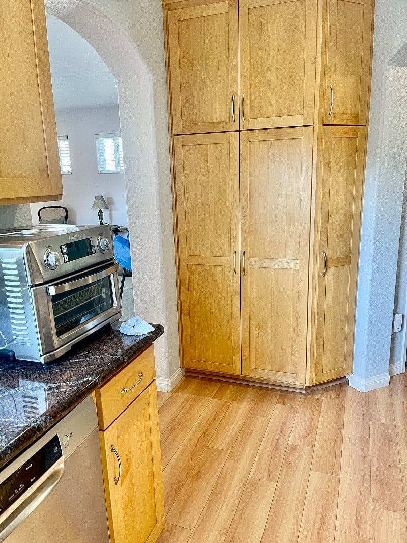 Kitchenette pantry- stocked with all starter items. 