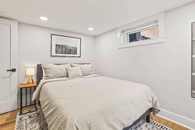 Queen Bed