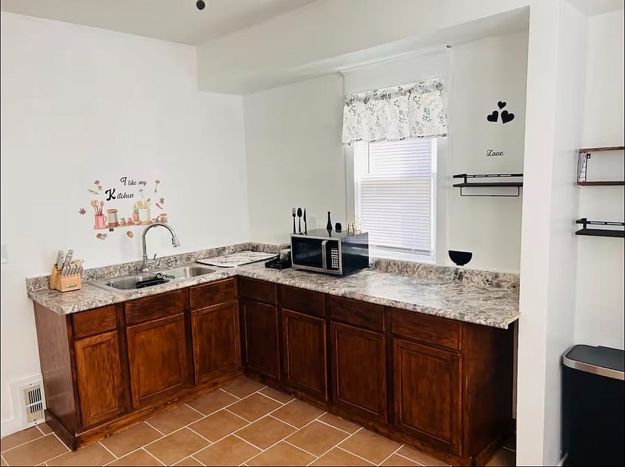 Furnished Finder property 479061_1 photo 3