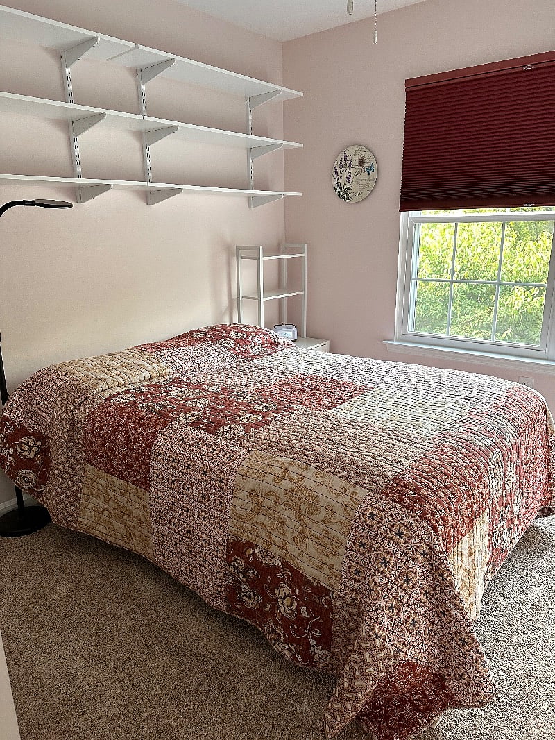 smaller bedroom - full size bed