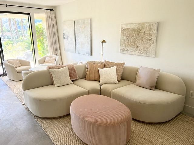 Furnished Finder property 479250_1 photo 3