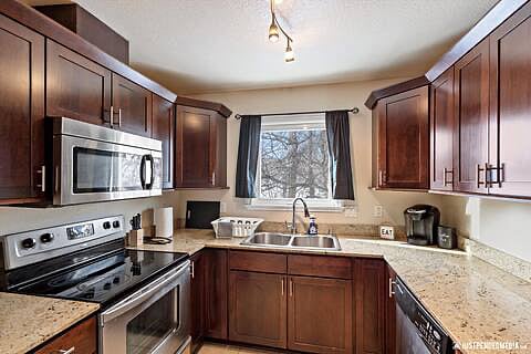 Furnished Finder property 479303_1 photo 3