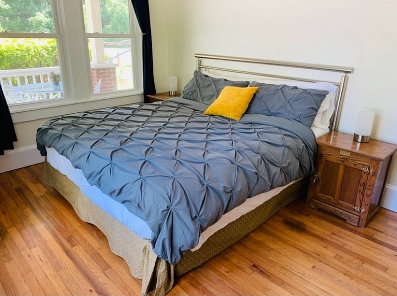 King sized bed