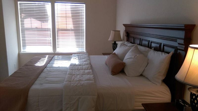 Furnished Finder property 479392_1 photo 3