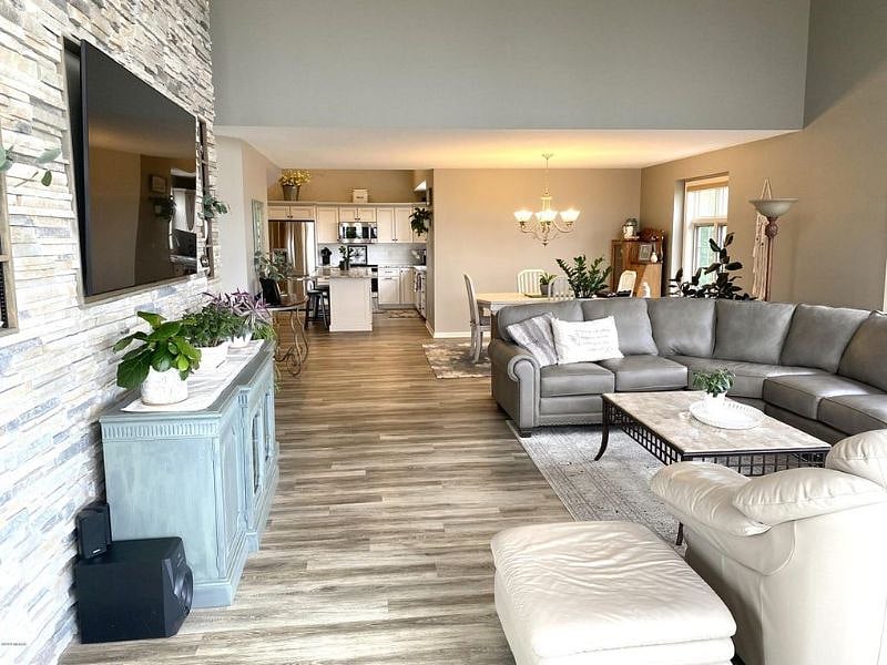 Furnished Finder property 479584_1 photo 2