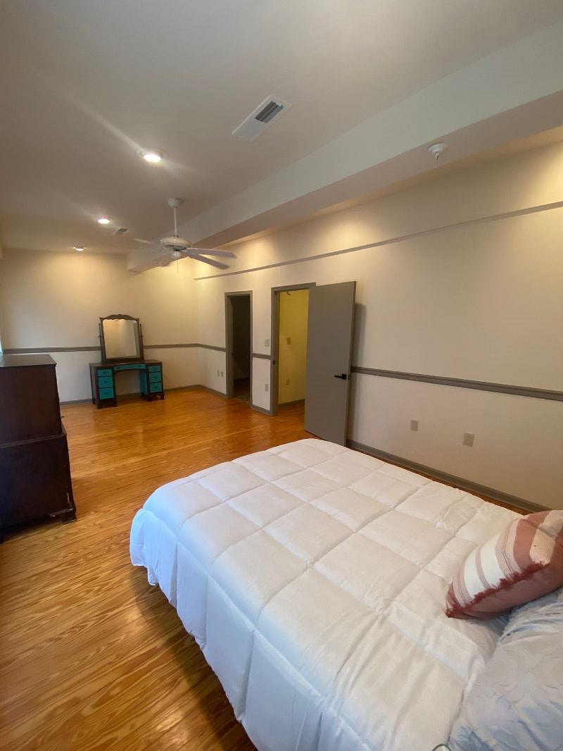 Furnished Finder property 479592_2 photo 10