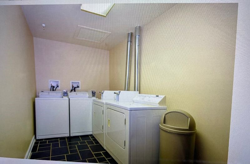 Furnished Finder property 479592_4 photo 7