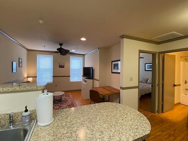 Furnished Finder property 479592_6 photo 11
