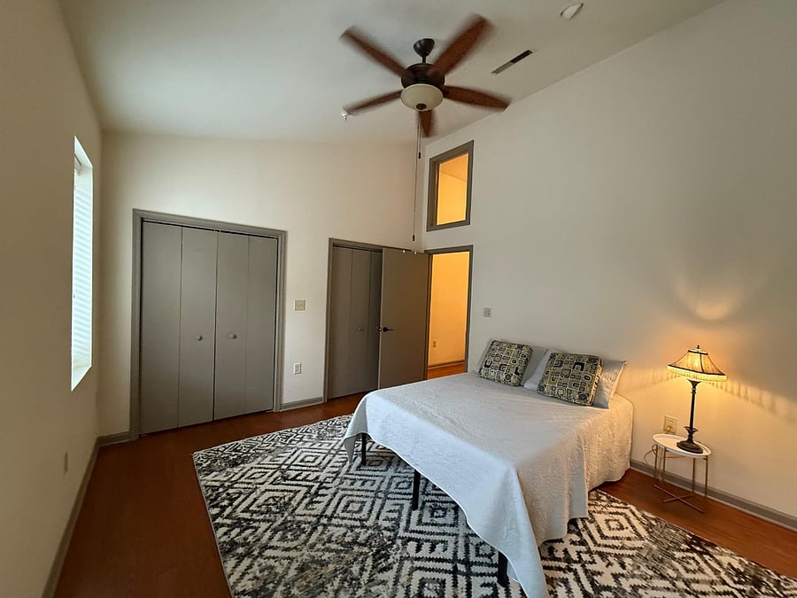 Furnished Finder property 479592_7 photo 8