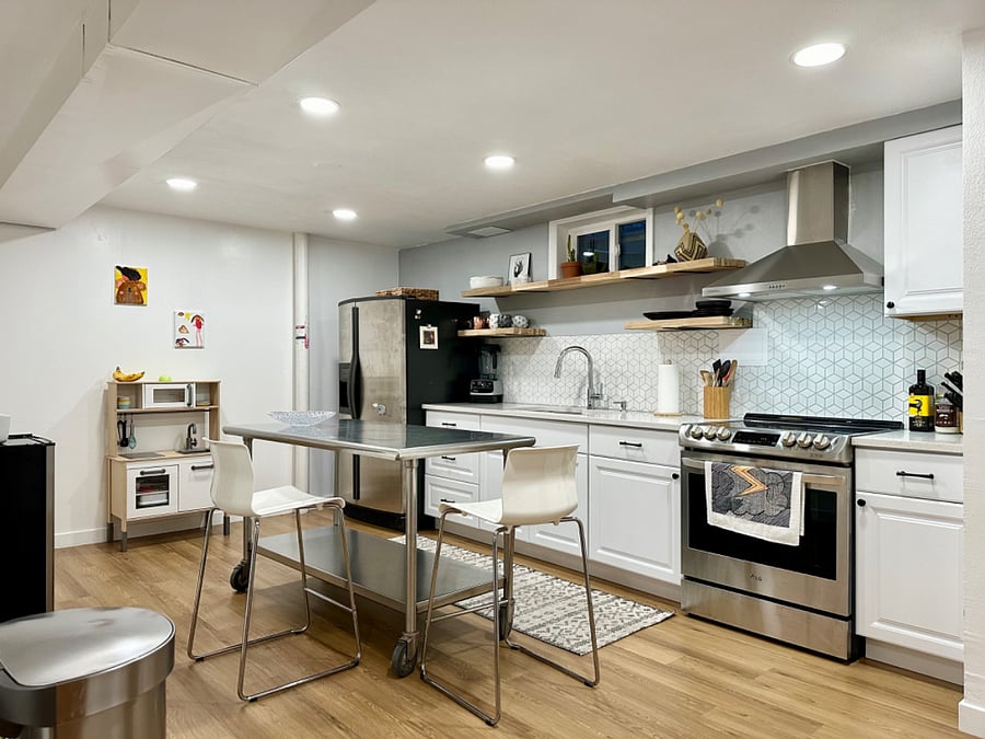 Please note that some items pictured (children's kitchen set) will be moved out, but most seen in this photo will remain.