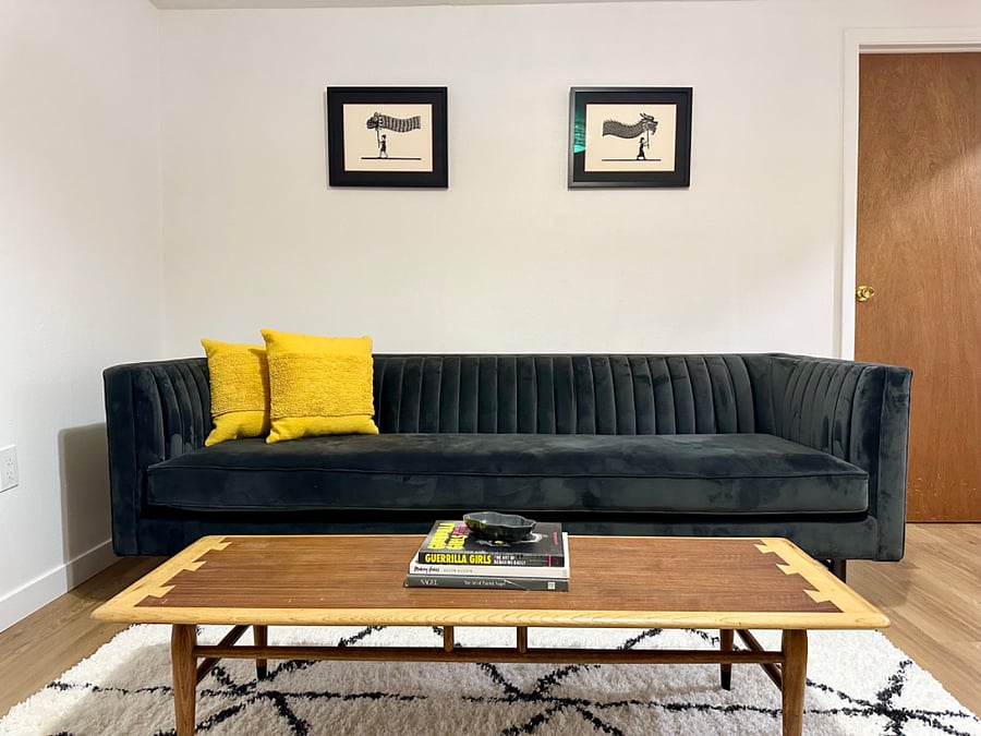 Spacious living room to relax. 

Note: Some furnishings may be switched for newer items.
