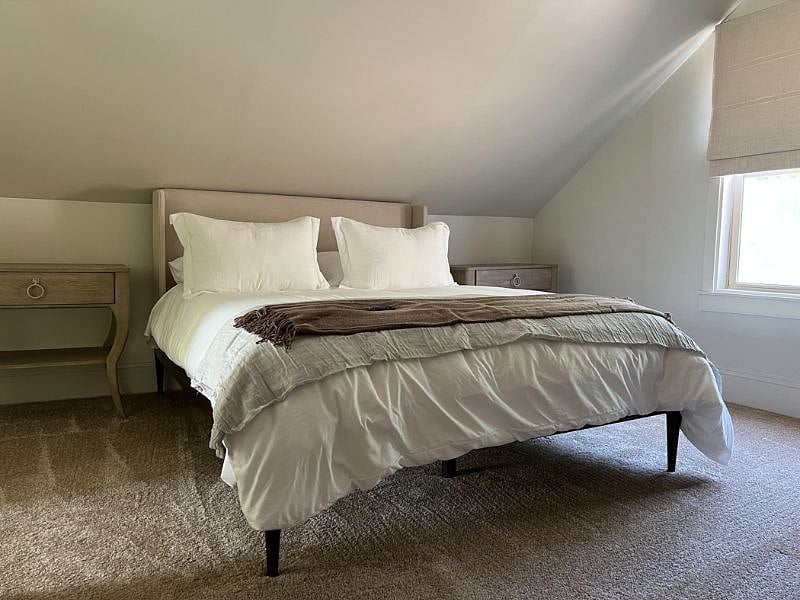 Upstairs executive suite