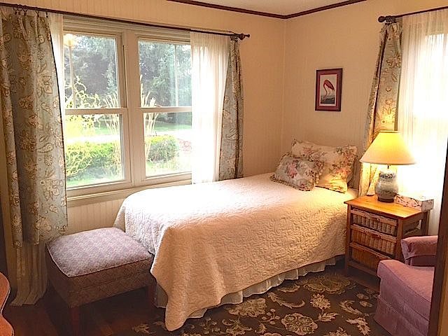 guest bedroom