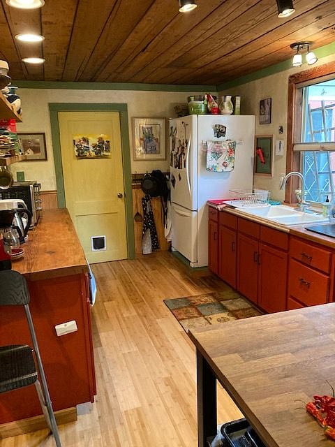 kitchen and door to breezeway
