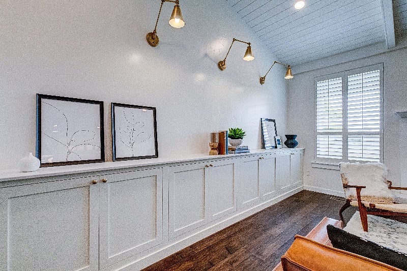 Smart TV sits on this built-in. TV was installed after the professional photography was taken.
