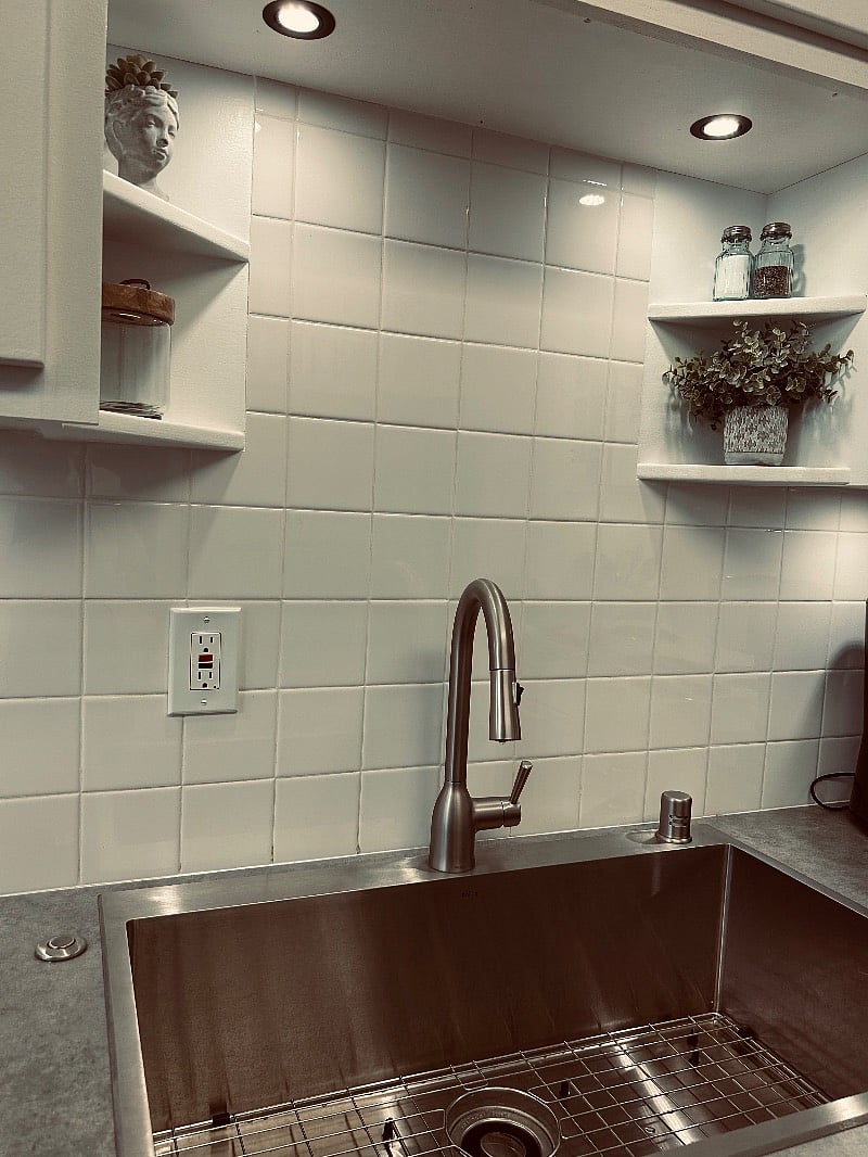 Kitchen Amenities