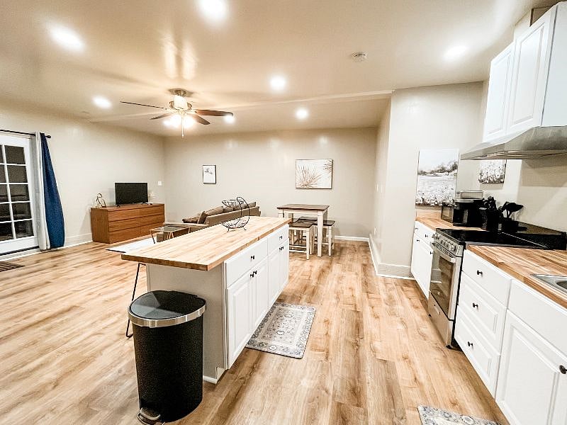 Furnished Finder property 480081_1 photo 10