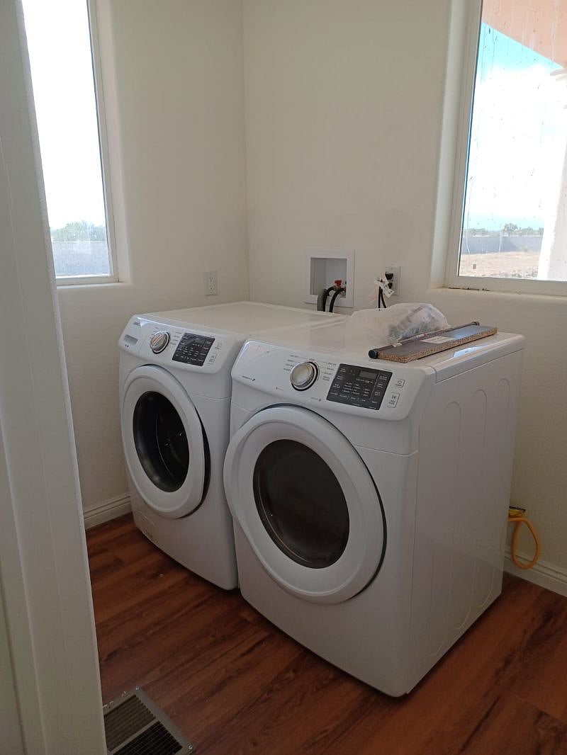 Furnished Finder property 480152_1 photo 3