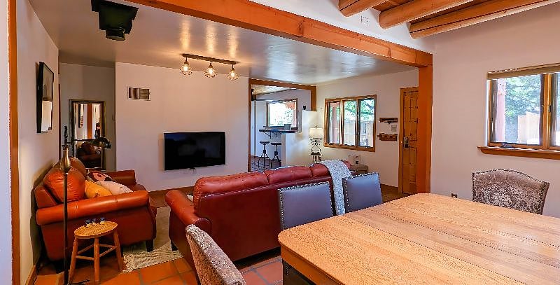 Furnished Finder property 480181_1 photo 3